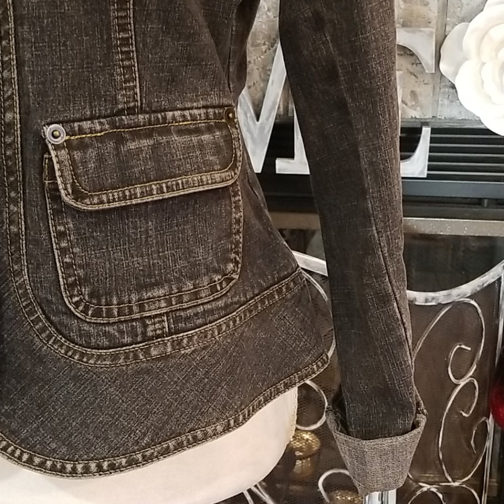 Loft Denim Jacket, Size 4 - Picture 4 of 9